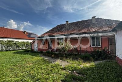 Casa saseasca de vanzare + bonus doua terenuri Seica Mare Sibiu - 1