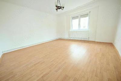 Casă cu 3 camere cu Teren 818 Mp în Central - 2