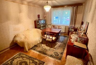 Apartament cu 3 camere decomandat în Central - 2