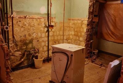 Apartament cu 3 camere decomandat în Central - 1