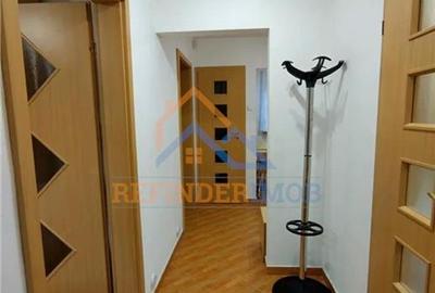 Oferta apartament 3 camere, Garaj , bloc Reabilitat cu o suprafata de aproximati - 7