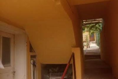 Casă cu 4 camere în Central - 3