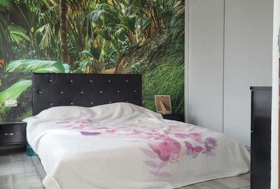 Casă individuală cu 5 camere cu Canalizare în Km 5 - 18