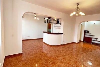 4 camere, proprietate deosebita, Centru - 2