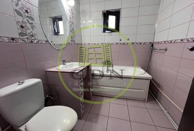 Apartament cu 3 camere semidecomandat, mobilat în Sărari - 9