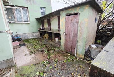 CASA 2 CAMERE 68 MP TEREN 701 MP  APAHIDA - 19