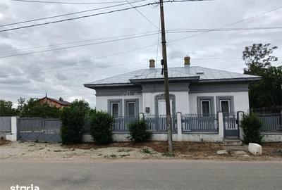 Casă cu 3 camere cu Teren 900 Mp în Central - 12