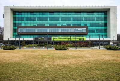 PLATINUM BUSINESS & CONVENTION CENTER - 3