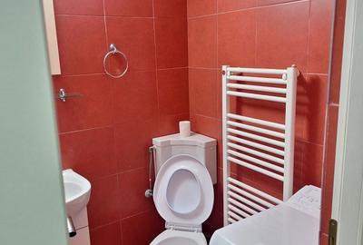 Garsonieră decomandată în Central - 2