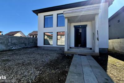 Casă cu 5 camere cu Teren 400 Mp în Central - 3