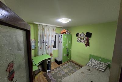 Apartament  spatios decomandat 4 camere - 9