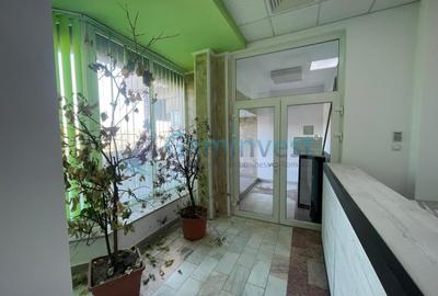 Spațiu comercial, de 165 mp, în Central