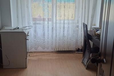 Apartament cu 2 camere decomandat în Popoveni - 2