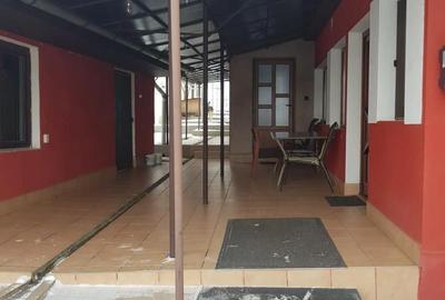 Casă cu 3 camere cu Teren 1100 Mp în Berghia - 4