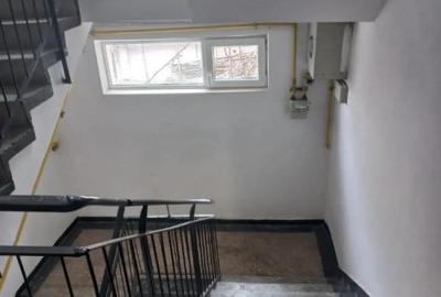 Apartament cu 2 camere decomandat în Km 5 - 1