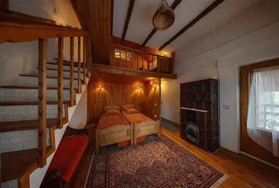 Proprietate rustica la 1 km de Castelul Bran:Doua unitati duplex, arhitectura tr - 5