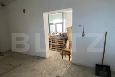 Spatiu comercial zona centrala ,suprafata utila 150 mp - 3