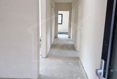 Casă cu 4 camere în Central - 2