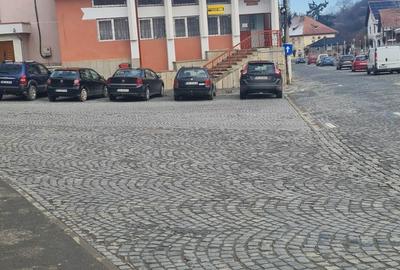 Casă cu 4 camere în Rășinari - 1