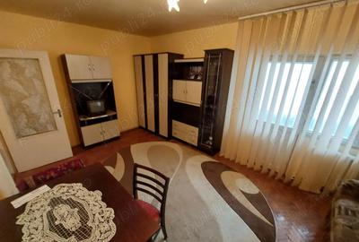 Apartament cu 3 camere semidecomandat în Sud - 1