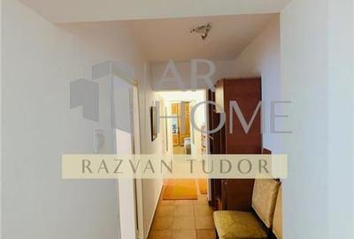 Apartament 4 camere , in Ploie?ti, zona Piata mihai Viteazul - 12