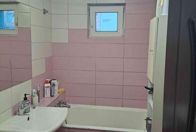 Apartament cu 2 camere, mobilat în Burdujeni