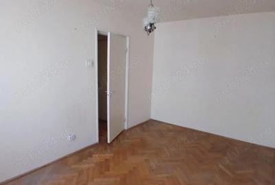 Apartament cu 4 camere semidecomandat, mobilat în Cina - 25