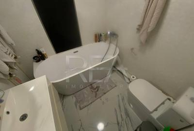 Apartament cu 3 camere semidecomandat, mobilat în Rahova