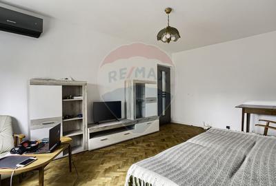 Apartament cu 2 camere de inchiriat in zona Podgoria - 2