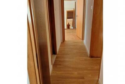 Apartament cu 3 camere decomandat în Decebal - 4