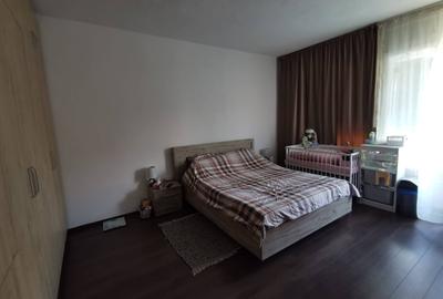Apartament cu 3 camere, mobilat în Central - 2