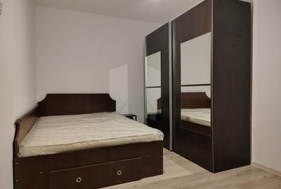 Eroii Revolutiei, doua minute metrou - 7