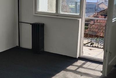 Apartament cu 2 camere decomandat în Sebiș - 4