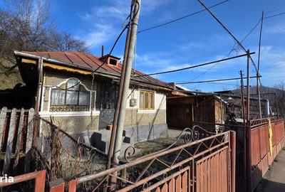 Casă cu 4 camere cu Teren 600 Mp în Central - 18