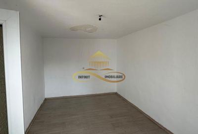 Casă cu 2 camere cu Canalizare în Tache - 1