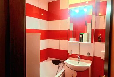 Apartament cu 3 camere decomandat, mobilat în Lenin - 16