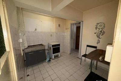 Apartament cu 3 camere semidecomandat în Dacia - 9