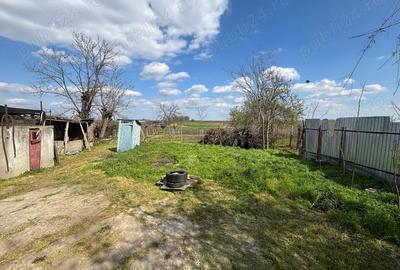De vanzare casa batraneasca sat Calmatui, comuna Grivita, jude?ul Galati - 5