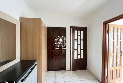 Apartament cu 3 camere decomandat în Nicolina - 4