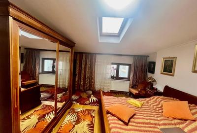 Casă individuală cu 5 camere cu Canalizare în P-ța Romană - 4