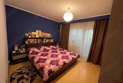 Apartament cu 4 camere decomandat, mobilat în Sebastian