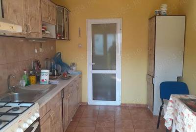 Vanzare Apartament cu 3 camere cf.1 decomandat, str, Scolilor, zona Obor. - 17