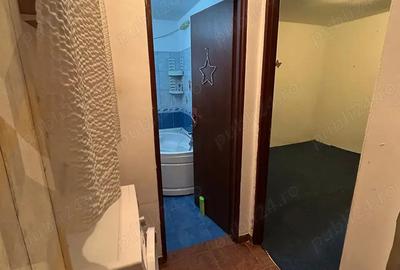 Apartament 4 camere -Zona Sud - etaj 2 4 -60mp Apartament 4 camere -Zona Sud - etaj 2 4 -60mp - 3