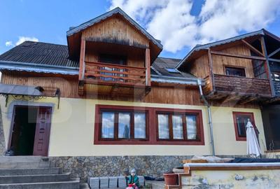 Spațiu comercial, de 200 mp, în Central - 7