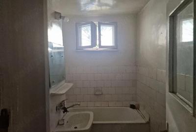 Garsonieră decomandată în Central - 8