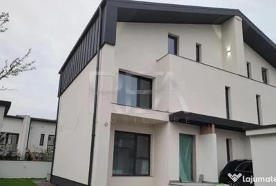 Casă cu 5 camere cu Teren 250 Mp în Central - 1