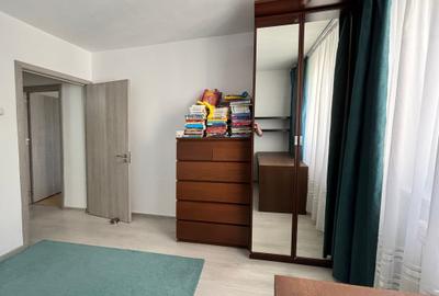 Apartament cu 4 camere semidecomandat în Dristor - 19