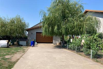 Vila cu 4 .camere 3. bai --249 mp utili - teren 881mp - 2