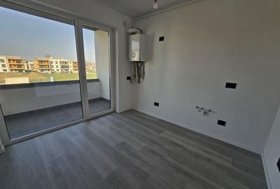 Apartament cu 3 camere decomandat în Girocului - 2