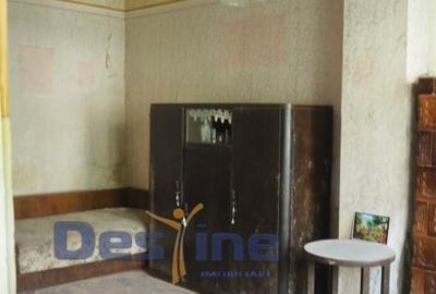 VAND CASA IN CENTRUL VECHI,DEJ,CURTE COMUNA,NECESITA RENOVARE - 8